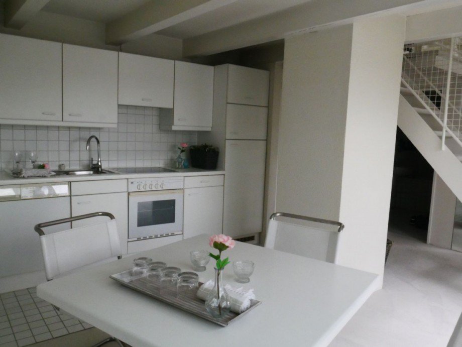 Offene K�che mit gro�z�gigem E�bereich Maisonettewohnung Stuttgart