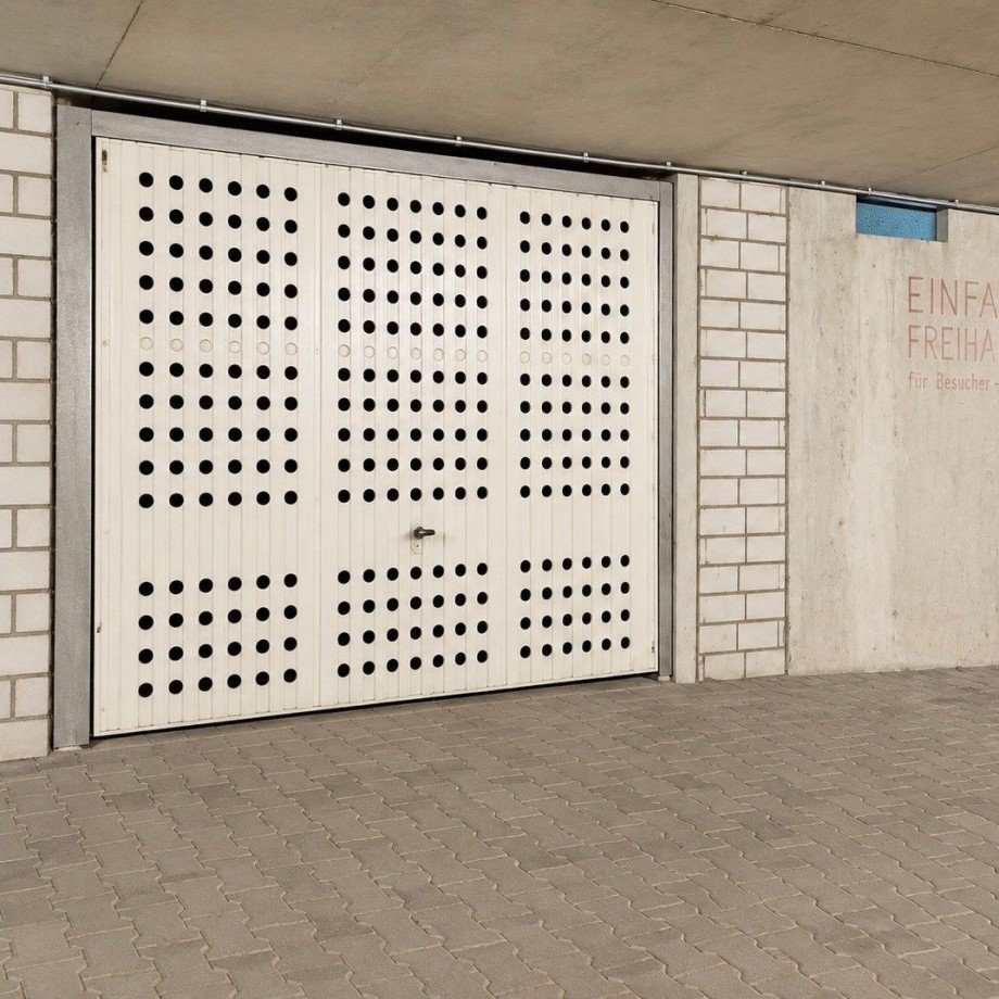 Eigene Tiefgaragenbox - separat für EUR 19.000.- erhältlich Etagenwohnung Sindelfingen
