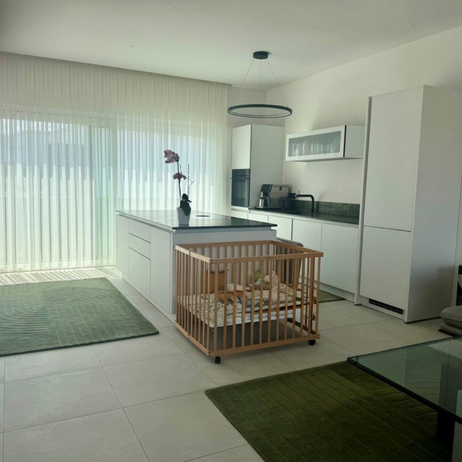 Küche - Kochen - und Kind im Blick Penthousewohnung Böblingen