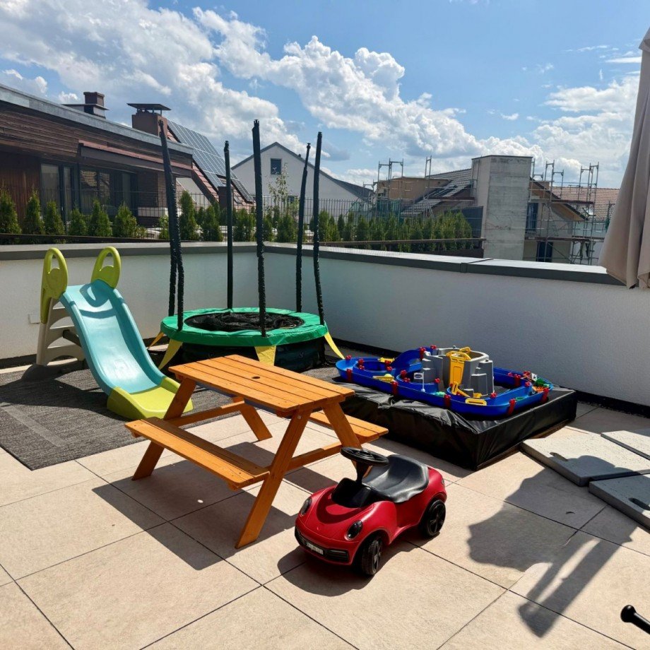 Auch für Kinder genügend Platz - Oder einen Jacuzzi Penthousewohnung Böblingen