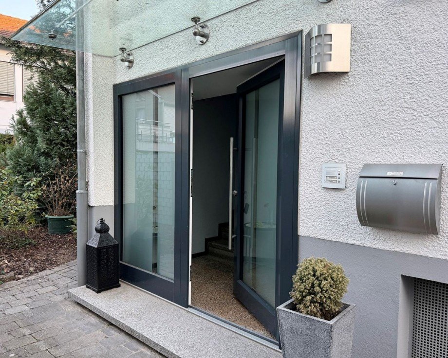 Herzlich Willkommen Mehrfamilienhaus Herrenberg