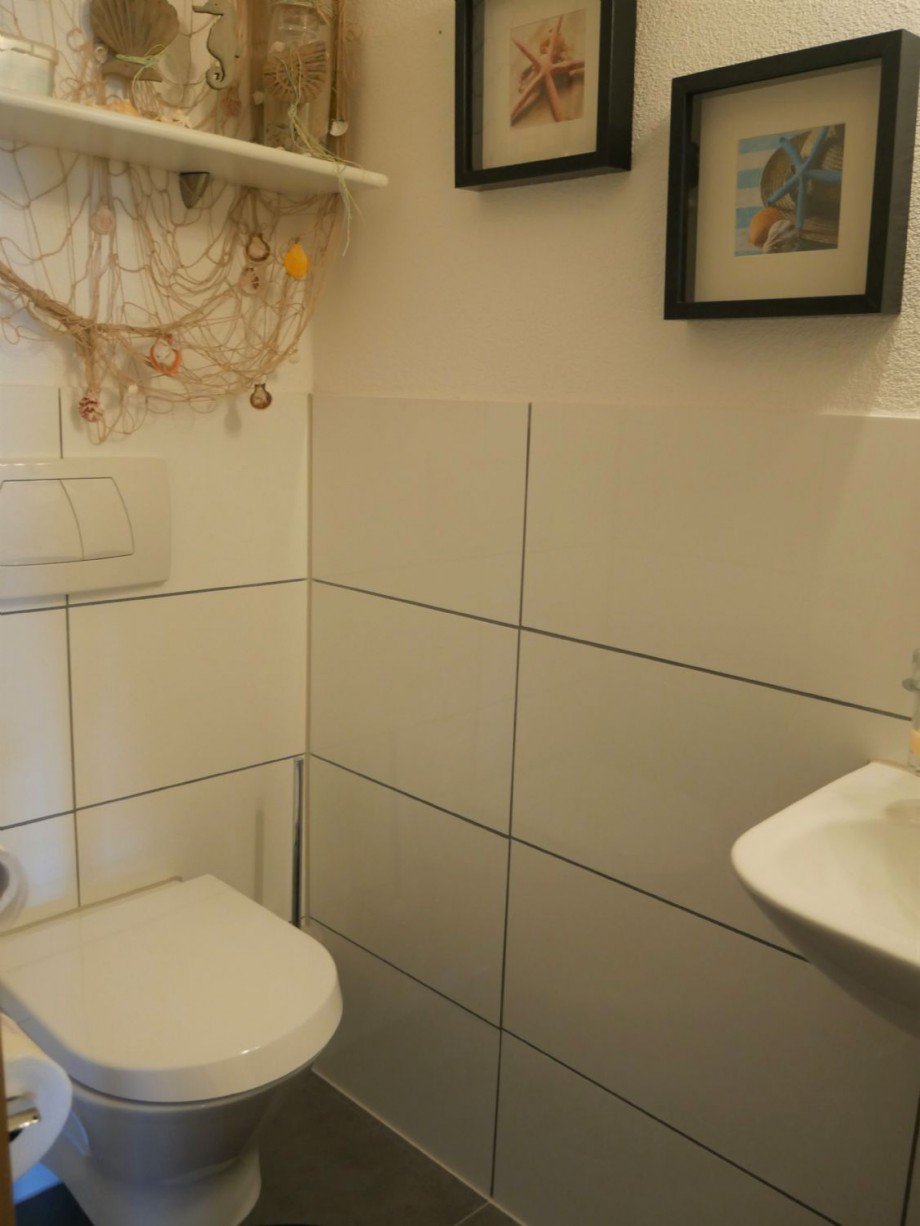 G�ste Toilette - 1. DG Maisonettewohnung Bondorf
