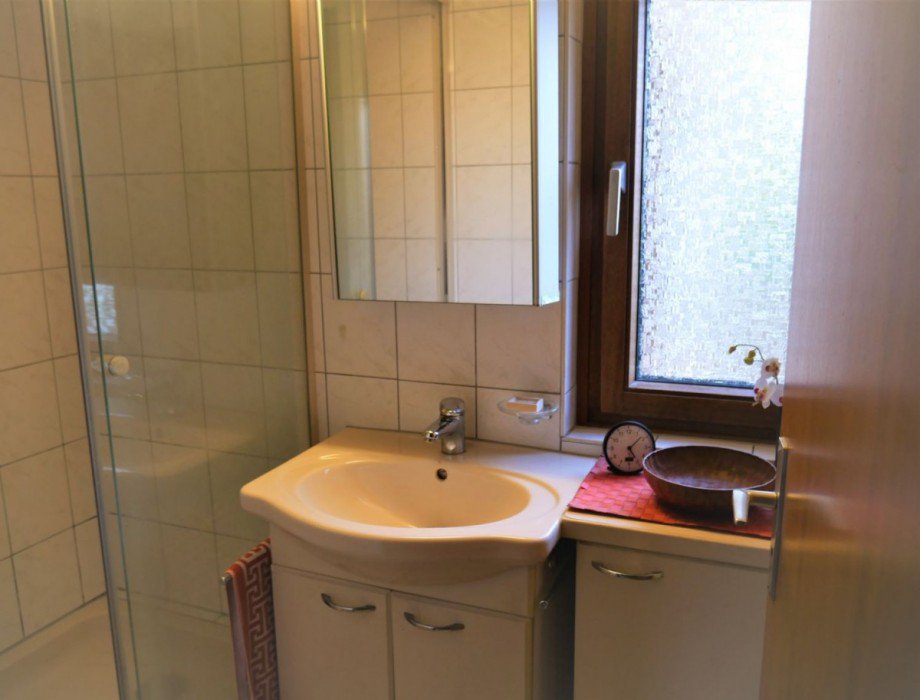Tageslichtbad Dusche Mehrfamilienhaus Böblingen - Dagersheim