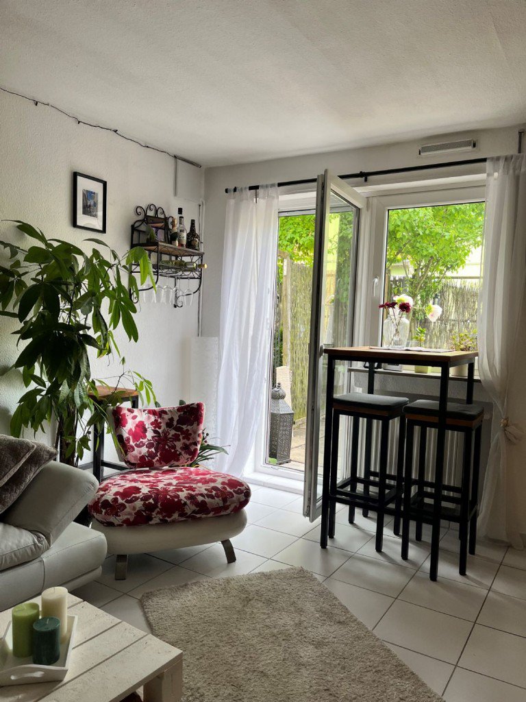 Sonnige und ruhige 2 Zimmer Wohnung mit gem�tlicher Terrasse T�bingen - T�bingen - S�dstadt Terrassenwohnung Sonnige und ruhige 2 Zimmer Wohnung mit gem�tlicher Terrasse