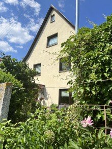 Modernisierte DHH Charmantes Wohlfühlhaus, mit viel Platz, auch für generationenübergreifendes Wohnen
