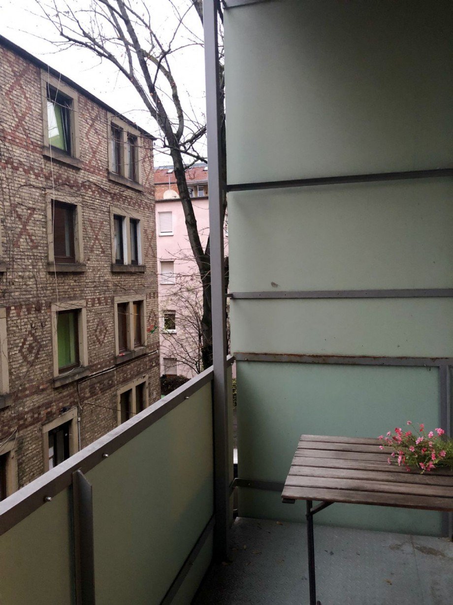 Balkon zum ruhigen Hof Etagenwohnung Stuttgart