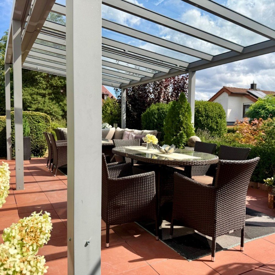 Großzügige Terrasse mit schönem Outdoor-Bereich Einfamilienhaus Rottenburg