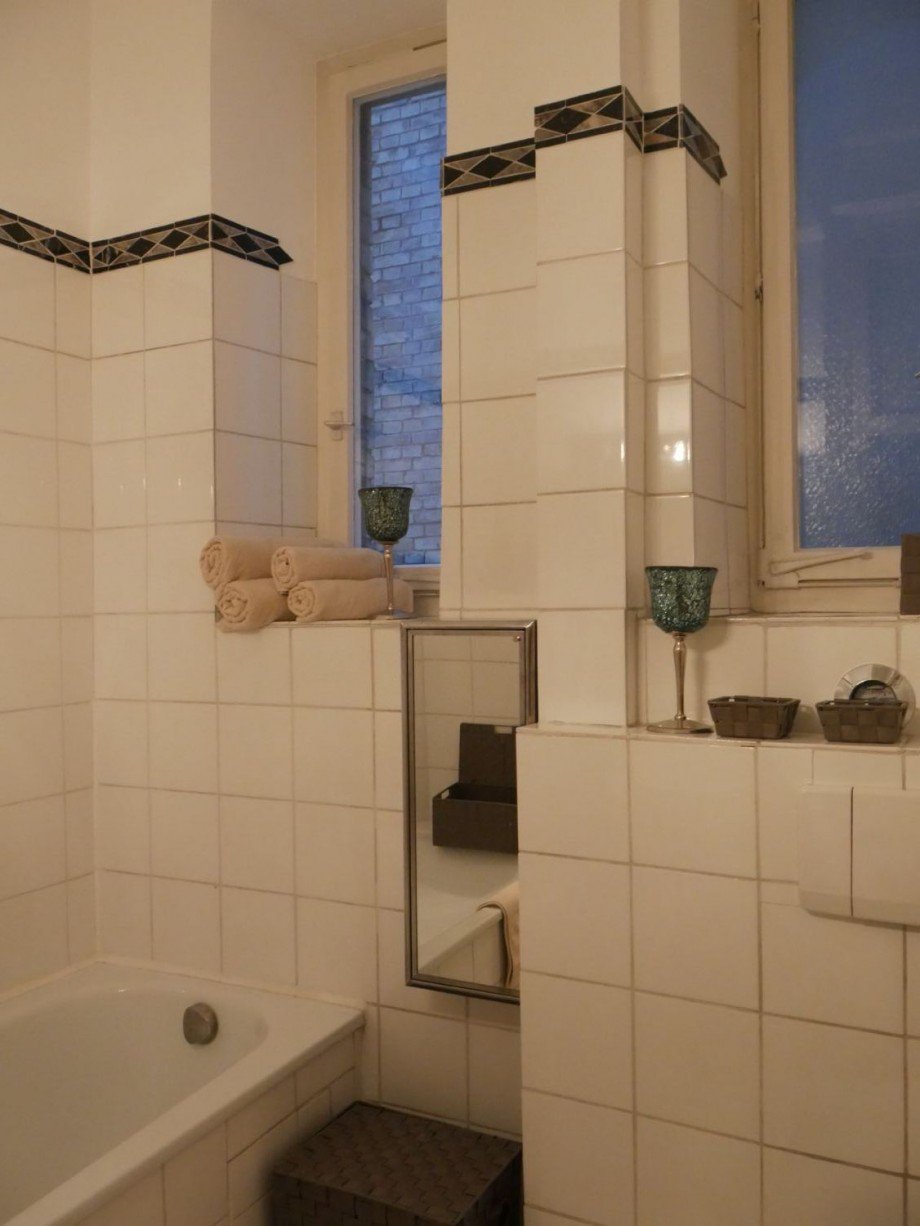 Bdezimmer mit Wannenbad+WC Etagenwohnung Stuttgart