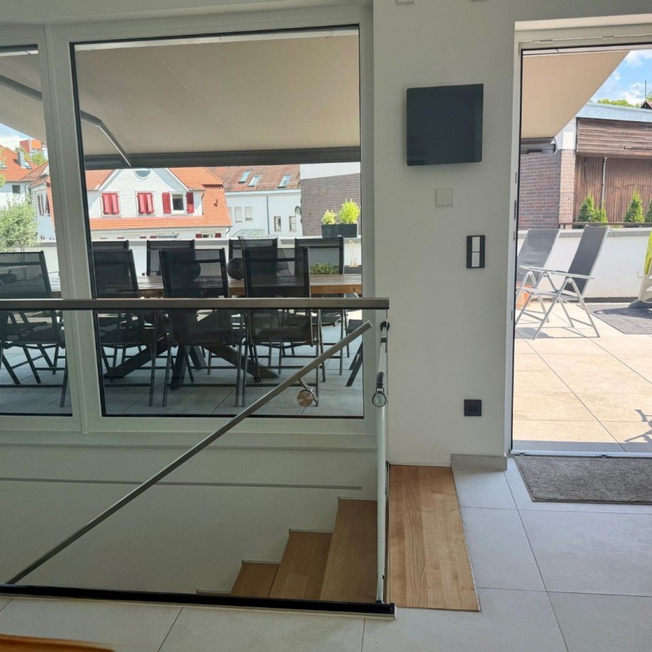 Hier geht es nach unten in den Rückzugsbereichen - OG Penthousewohnung Böblingen