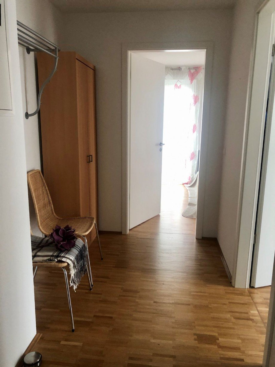 Gen�gend Platz f�r die Garderobe Etagenwohnung B�blingen