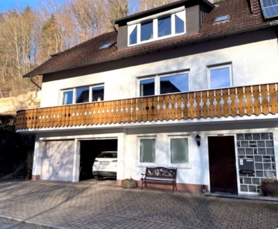Gepflegtes Einfamilienhaus mit umlaufendem Balkon Einfamilienhaus Dornhan-Bettenhausen