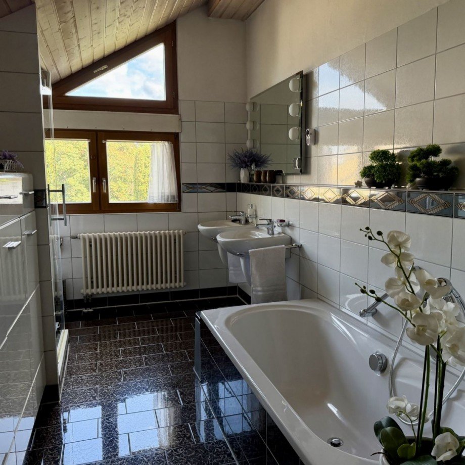 Entspannte Wohlfühlmomente in der Badewanne Einfamilienhaus Rottenburg