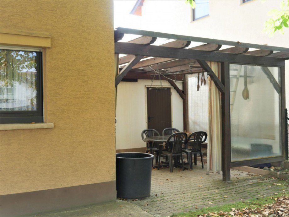 �berdachter Au�enbereich-T�re zur Garage Mehrfamilienhaus Böblingen - Dagersheim